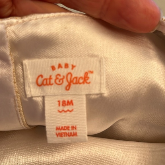 #Baby girl Gold Ruffle Dress with Bow and Silver Shoes and comes with bloomers - Picture 5 of 6